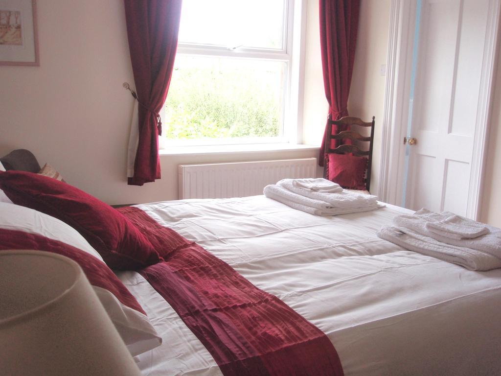 Bed and Breakfast Weston House Bampton  Pokój zdjęcie