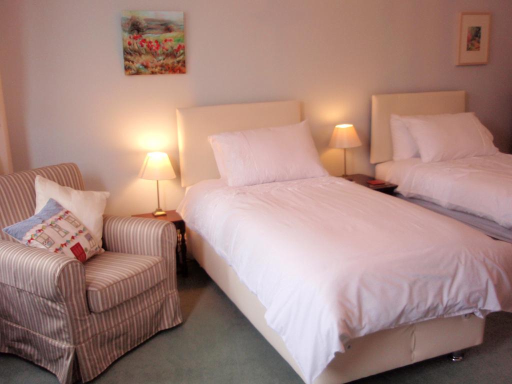 Bed and Breakfast Weston House Bampton  Pokój zdjęcie
