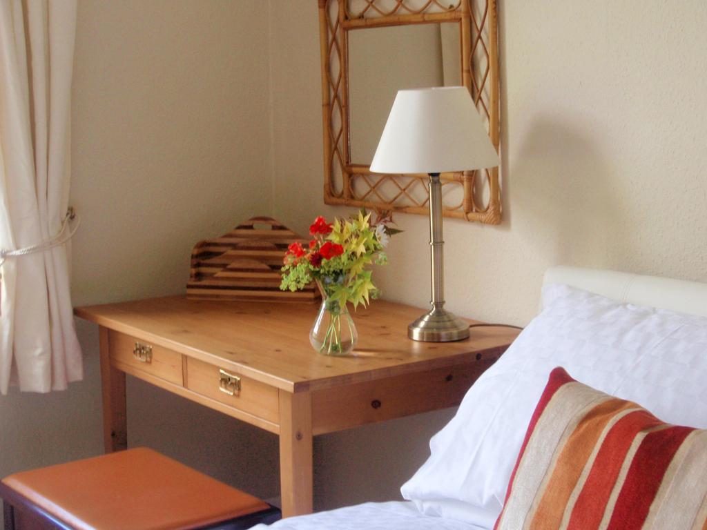 Bed and Breakfast Weston House Bampton  Pokój zdjęcie